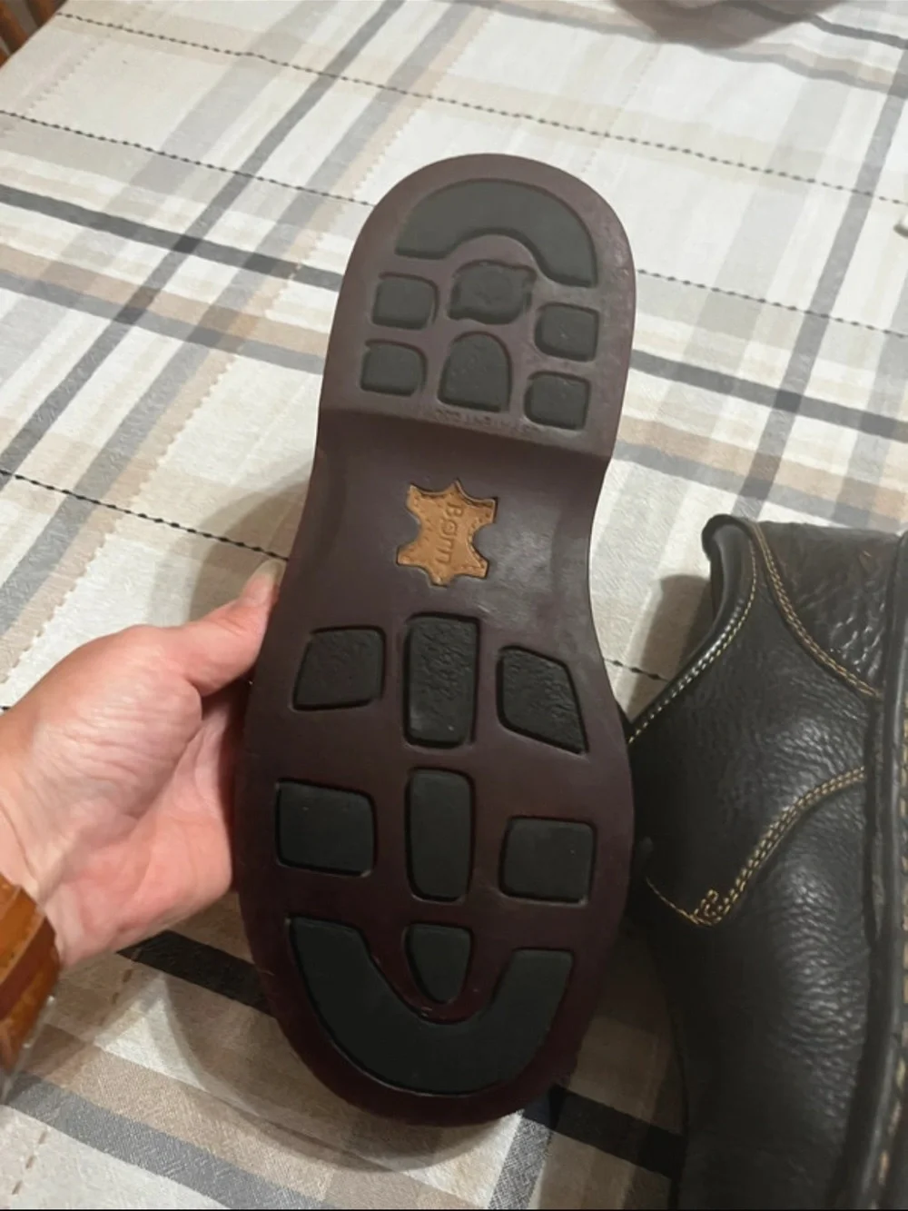 Born Black Leather Oxford Shoes with Contrast Stitching